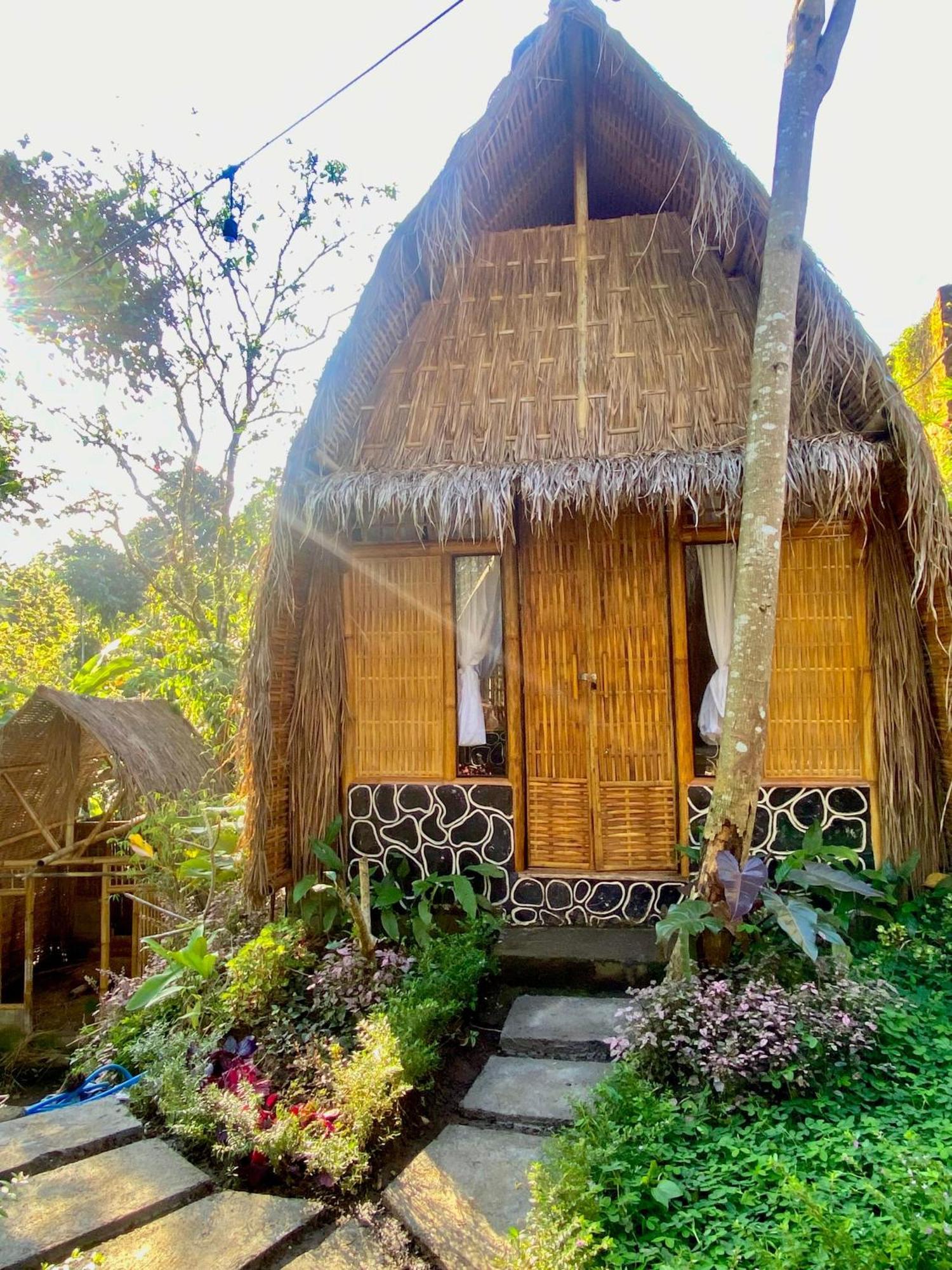 El Bamboo Guesthouse Jambu  Eksteriør billede