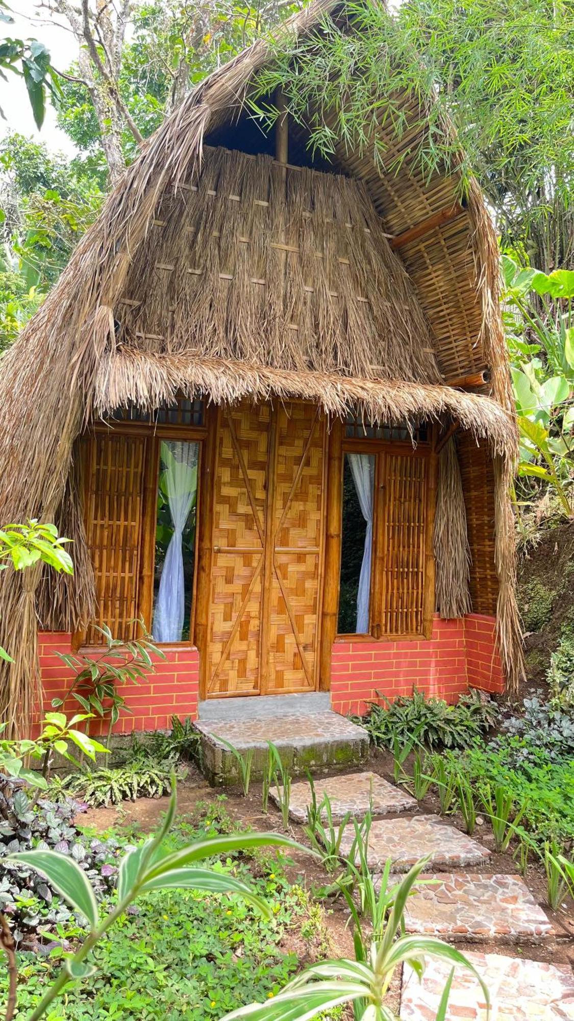 El Bamboo Guesthouse Jambu  Eksteriør billede
